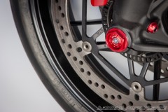 CNC Racing Verschlussstopfen Vorderachse links für viele Ducati